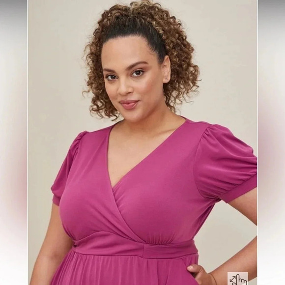 NWT!! Torrid - Mini Studio Knit Surplice Dress - Size 0 - L/12 - Pink!! - Picture 4 of 13